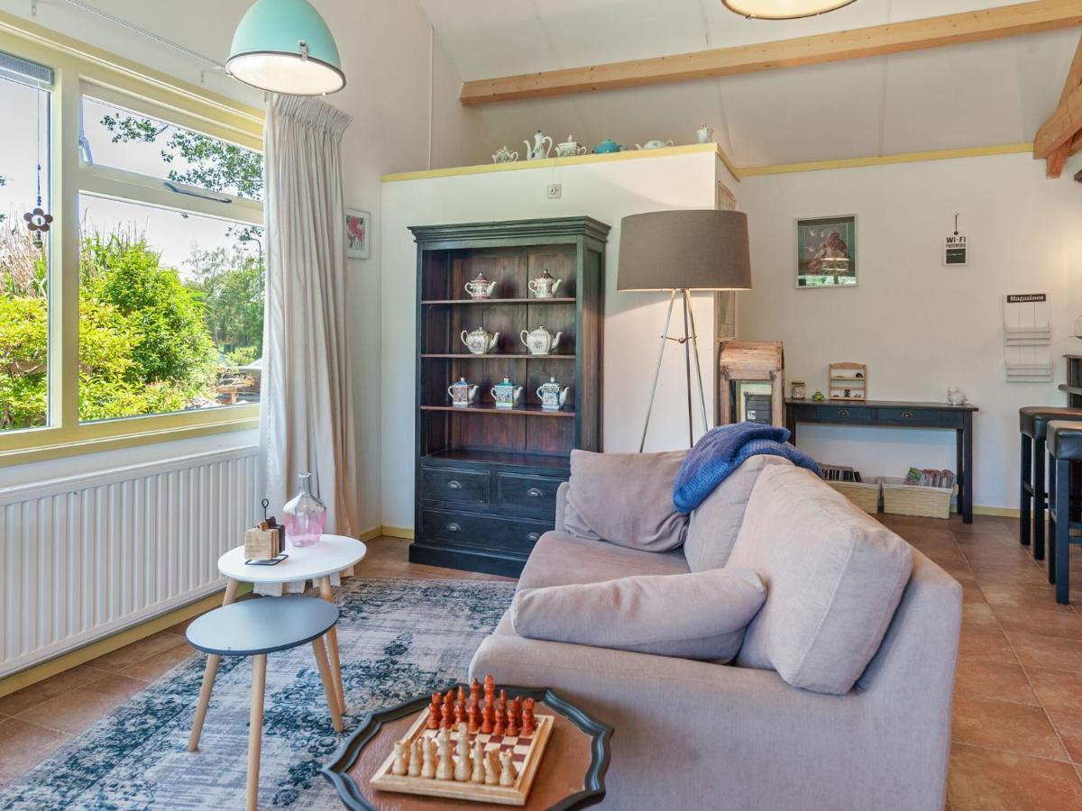 Enticing Holiday Home In Eastermar Near Burgumer Mar Lake Hoogzand Экстерьер фото