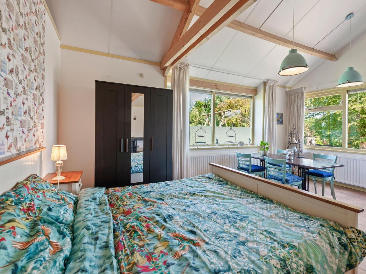 Enticing Holiday Home In Eastermar Near Burgumer Mar Lake Hoogzand Экстерьер фото